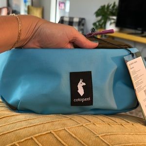 Cotopaxi 2L Hip Pack